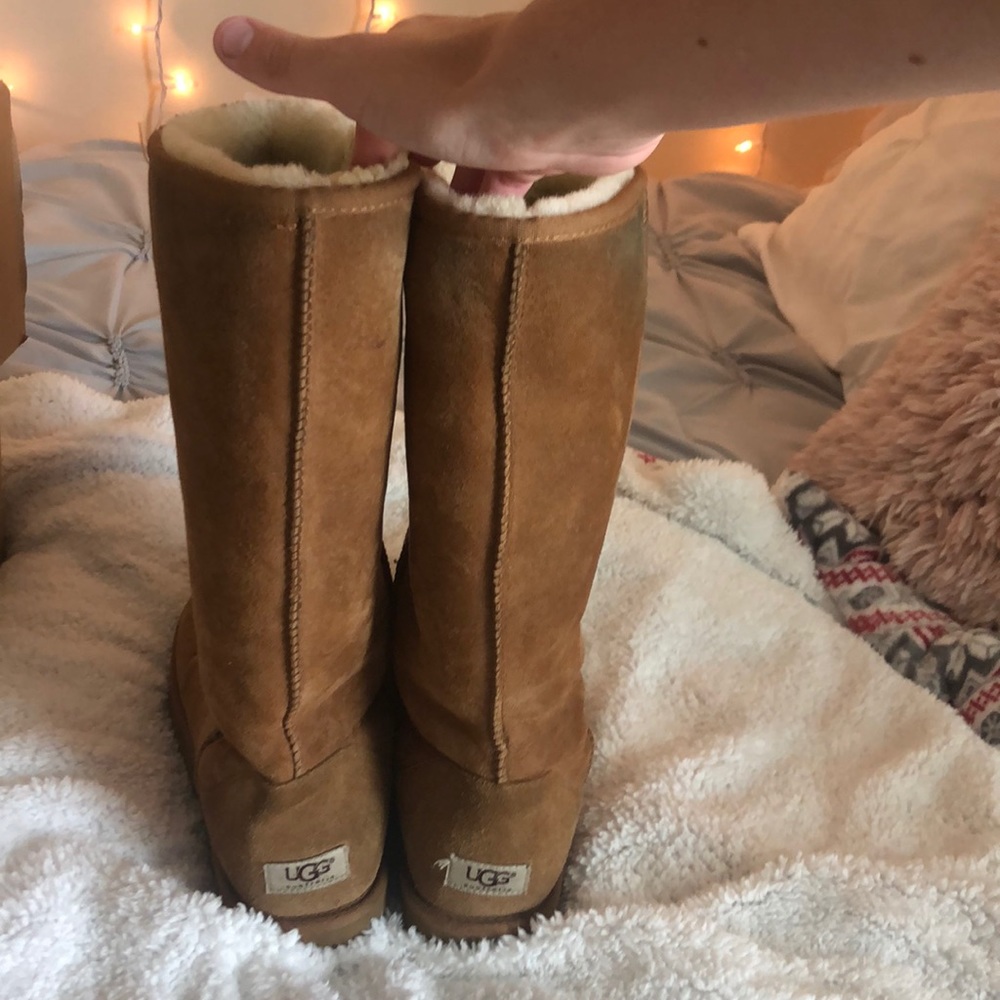 Light Brown Uggs
